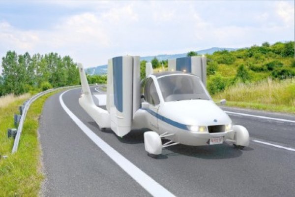 Maşina zburătoare, expusă la Salonul Auto de la New York